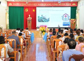 Có thể là hình ảnh về cái bục, đền thờ và văn bản