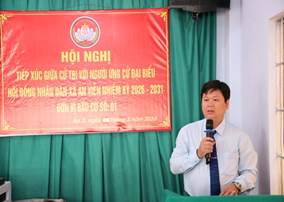 Có thể là hình ảnh về cái bục và văn bản cho biết 'ONTRLTORINE TRÀN quớc SUENAU HỘI NGHỊ TιέP XÚC GIỮA Αϊτ-Νύ CỨTRI-VỚI NGƯỜI ỨNG CỬ ĐẠI BIỂU HỘI ÔIĐÔNG NHÂN DANXĂ 2026 2031 ĐỒNV NVIBAUCUS0:01 ជ Ấp 2, ngày tháng 3 năm 2026'